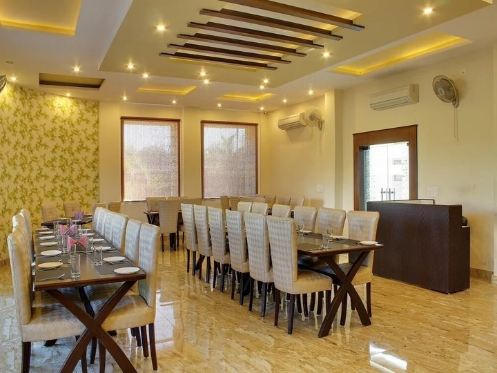 Бахадрабад: V Resorts Rajaji National Park
