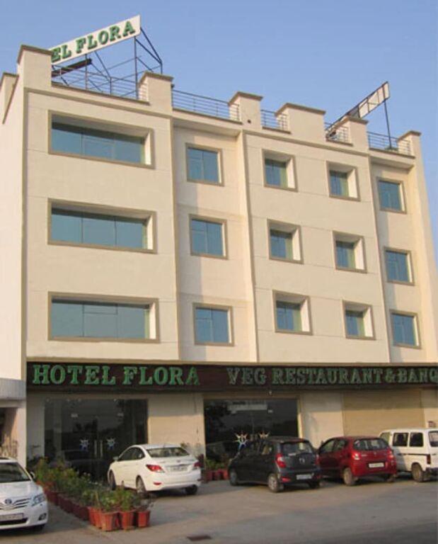Бахадрабад: Hotel Flora Haridwar