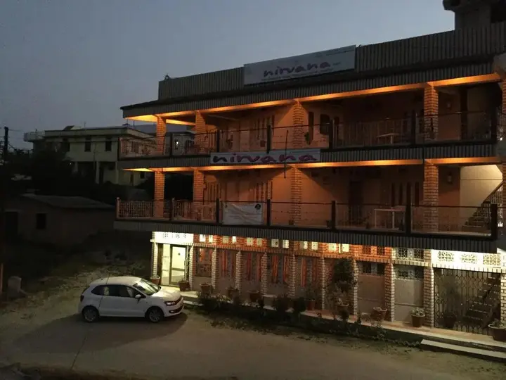 Раникхет: Hotel Nirvana