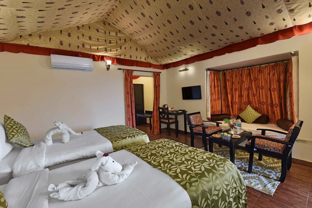 Садри: Kumbhalgarh Safari Camp