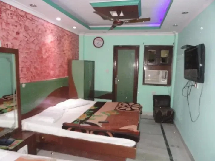 Нью-Дели: Hotel Venus Deluxe