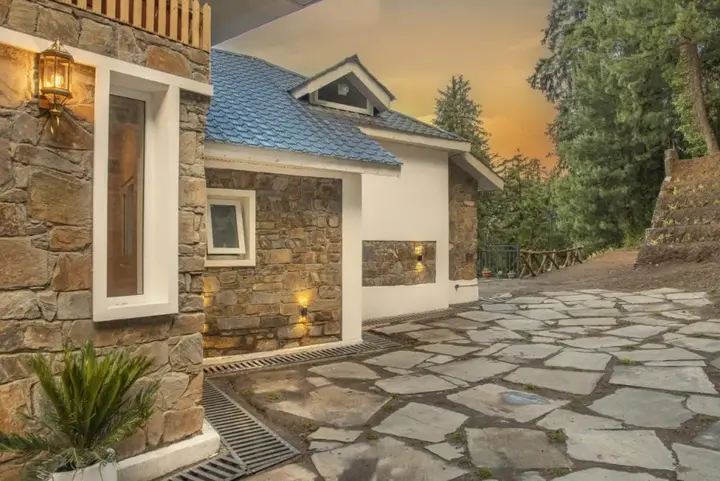 Куфри: V Resorts Narkanda