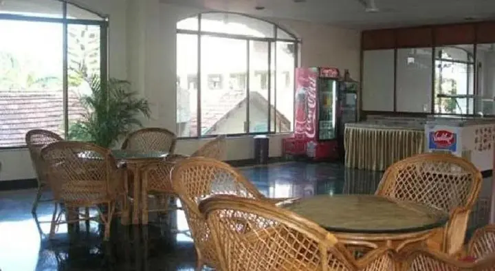 Сапутара: Shilpi Hill Resort