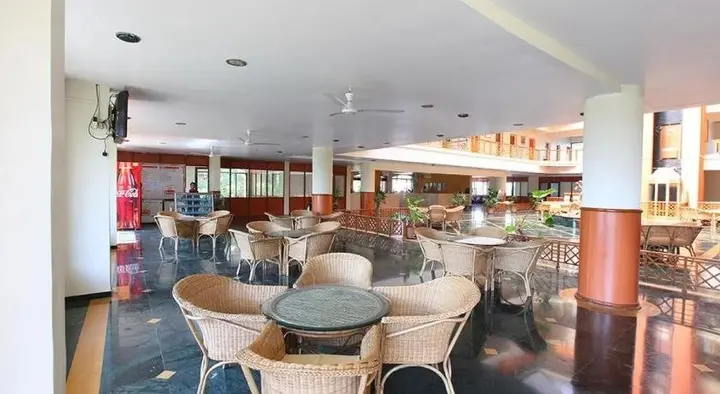 Сапутара: Shilpi Hill Resort