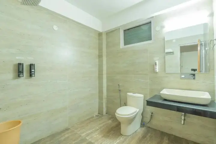 Манали: Hotel Rising Star