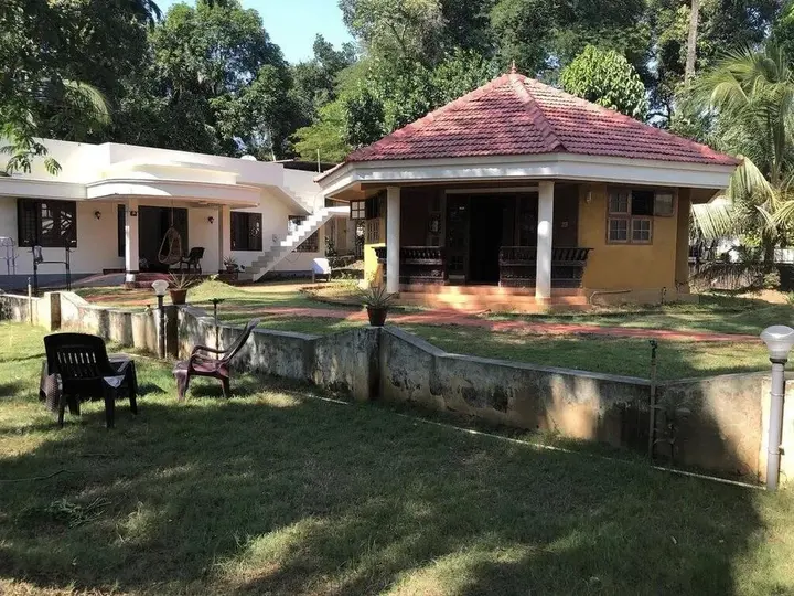 Паллипурам: Ayuryogashram Heritage