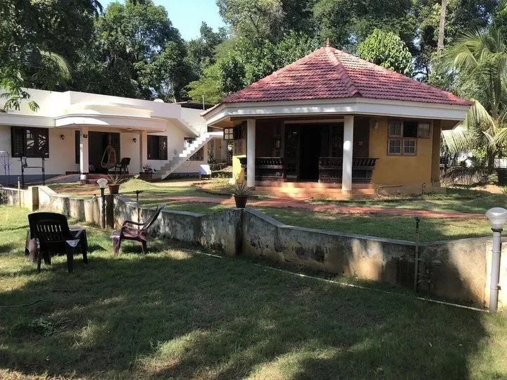 Паллипурам: Ayuryogashram Heritage