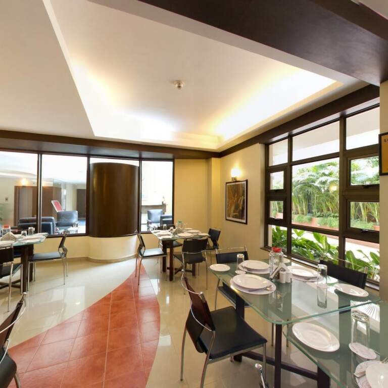Бангалор: Pearl Suites