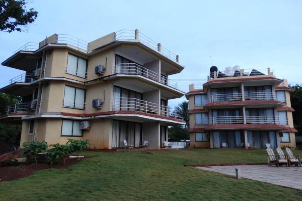 Таркарли: Avisa Nila Beach Resort