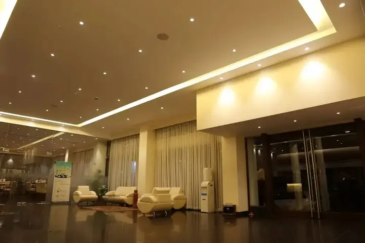 Белагави: Hotel EEFA