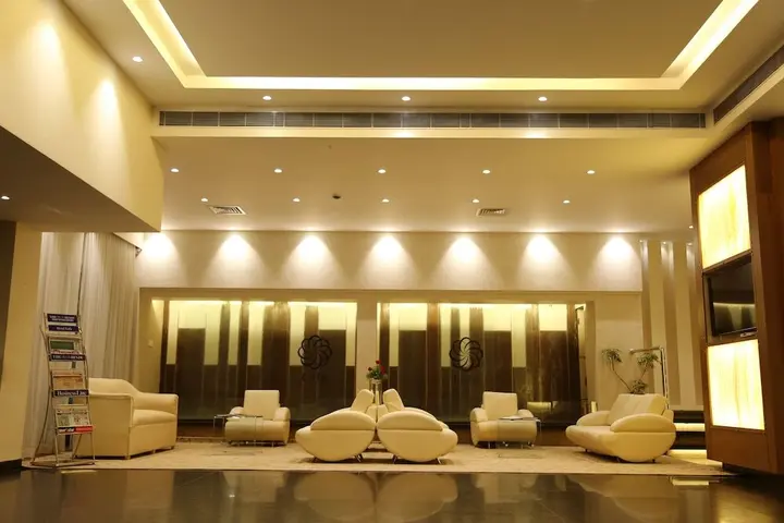 Белагави: Hotel EEFA