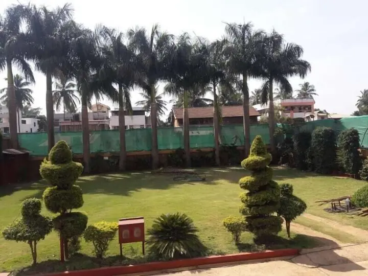 Белагави: Hotel EEFA