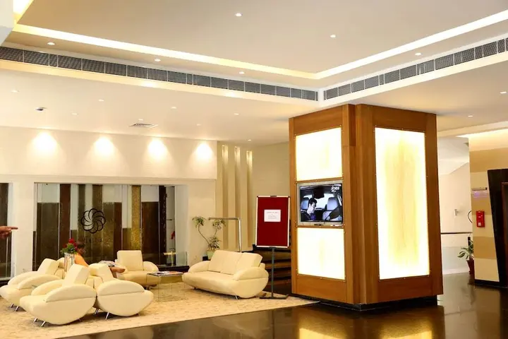 Белагави: Hotel EEFA