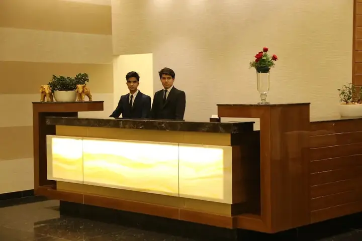 Белагави: Hotel EEFA