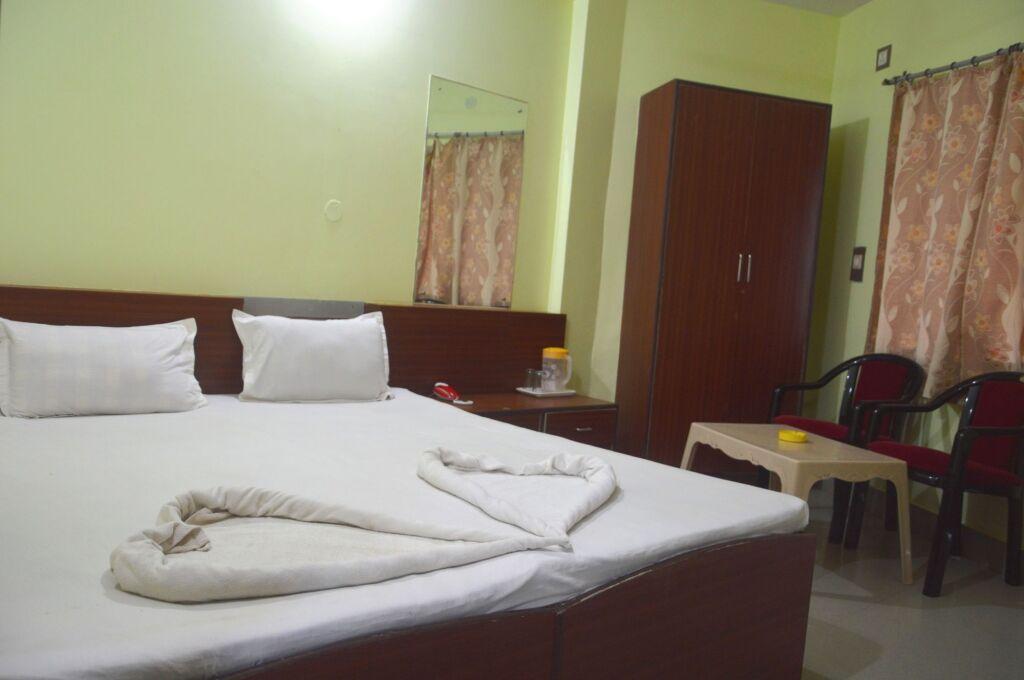Пури: Hotel Jeevan Sandhya