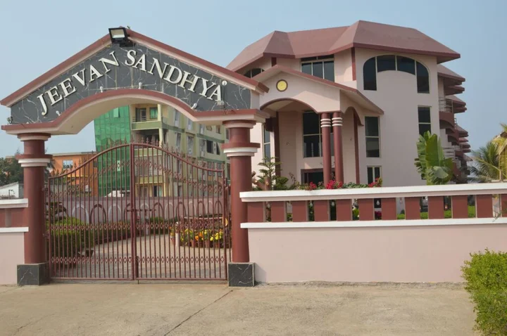 Пури: Hotel Jeevan Sandhya