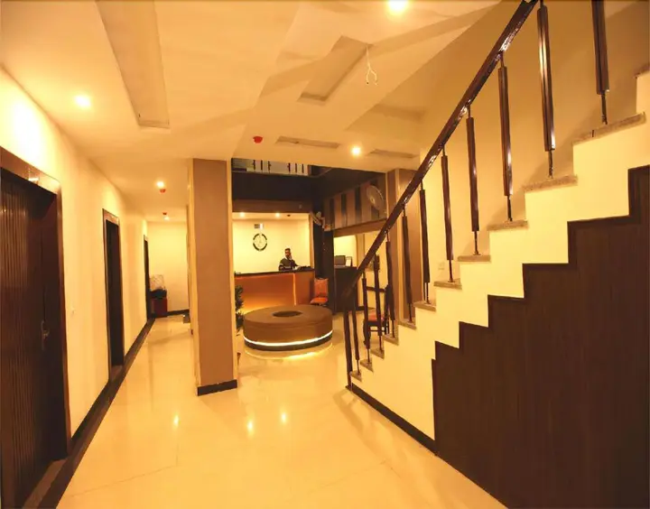 Агра: Hotel Avalon Taj