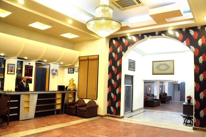Агра: Hotel Ganga Ratan