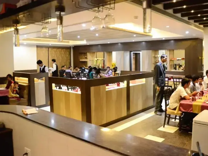 Чиплун: Hotel Saisha