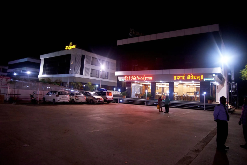 Ширди: Hotel G-Square