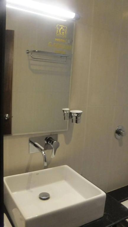Ширди: Hotel G-Square