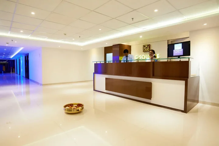Ширди: Hotel G-Square