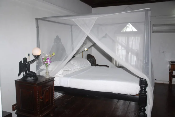 Коччи: The Old Courtyard Hotel