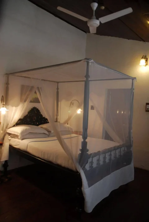 Коччи: The Old Courtyard Hotel