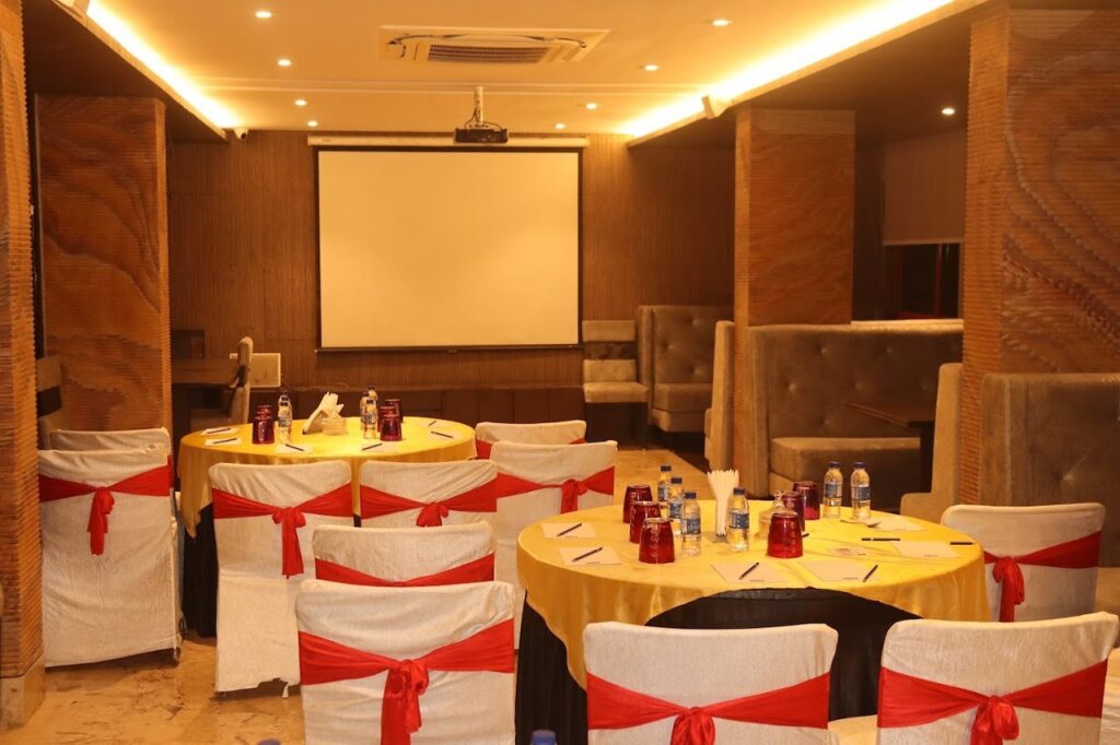 Индаур: Kyriad Hotel Indore