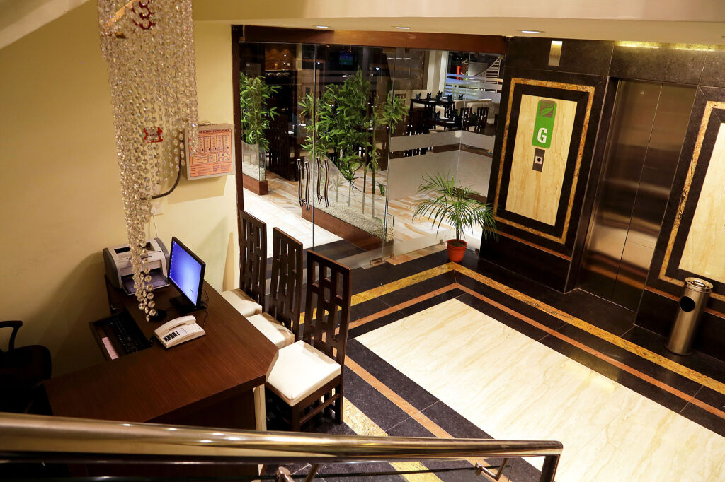 Колката: Ethnotel, Kolkata Airport