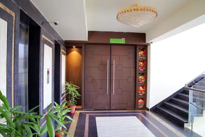 Колката: Ethnotel, Kolkata Airport