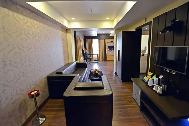 Колката: Ethnotel, Kolkata Airport