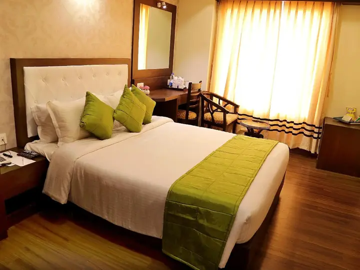 Колката: Ethnotel, Kolkata Airport