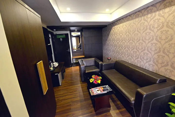 Колката: Ethnotel, Kolkata Airport