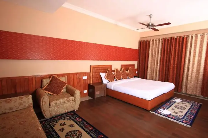 Гангток: Yarlam Portico Resort