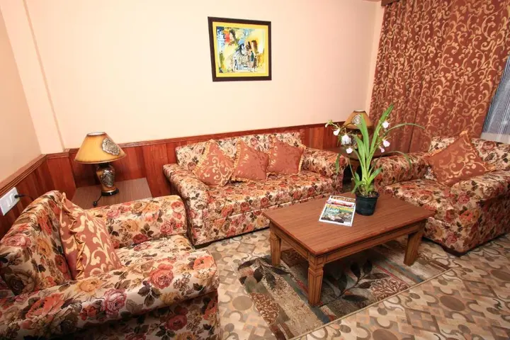 Гангток: Yarlam Portico Resort