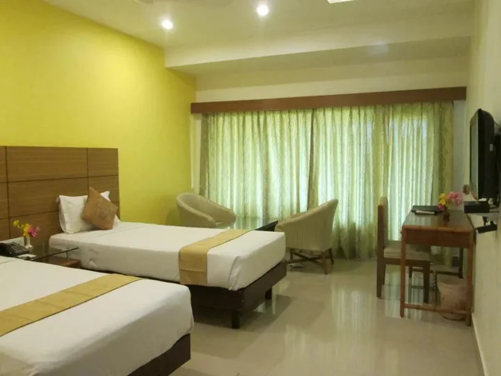 Калапет: The Ashok Beach Resort