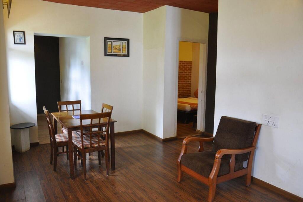 Ути: Sabol Holiday Resorts