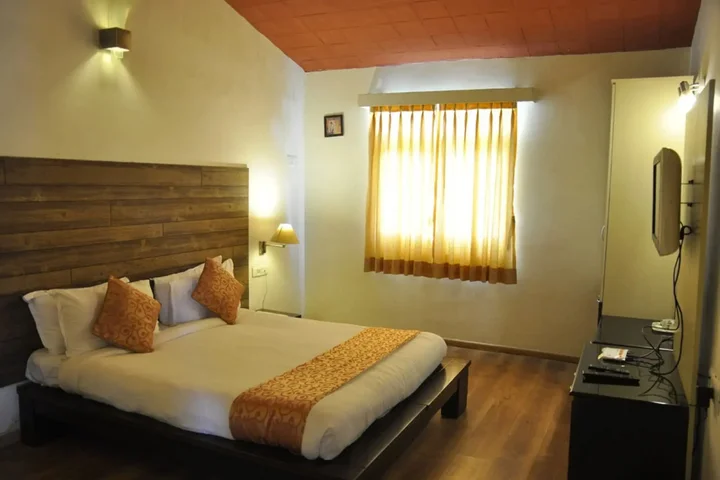 Ути: Sabol Holiday Resorts