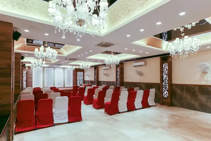 Крепость Jhansi: Hotel Shrinath Palace