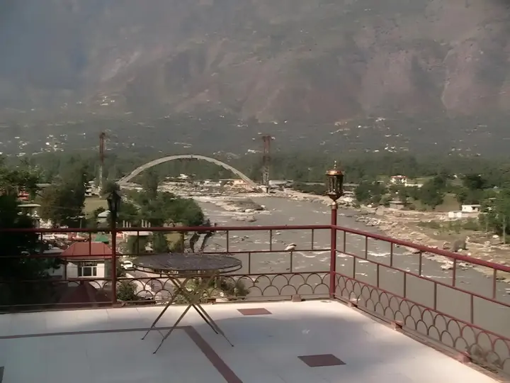Бхунтар: Mashoo Resorts