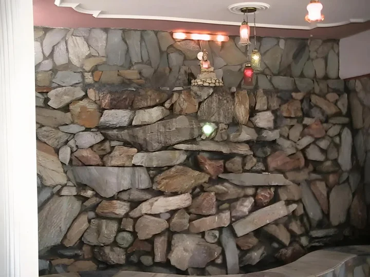 Бхунтар: Mashoo Resorts