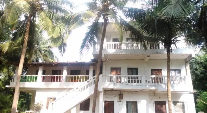 Калангут: La Blanche Guest House