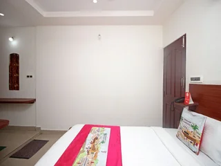 Мадикери: OYO 9632 Hotel Prestige Residency