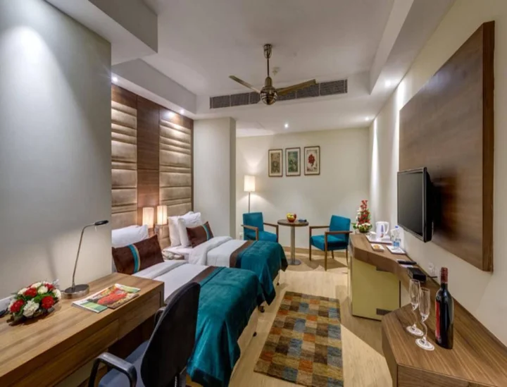 Колката: The Astor Kolkata