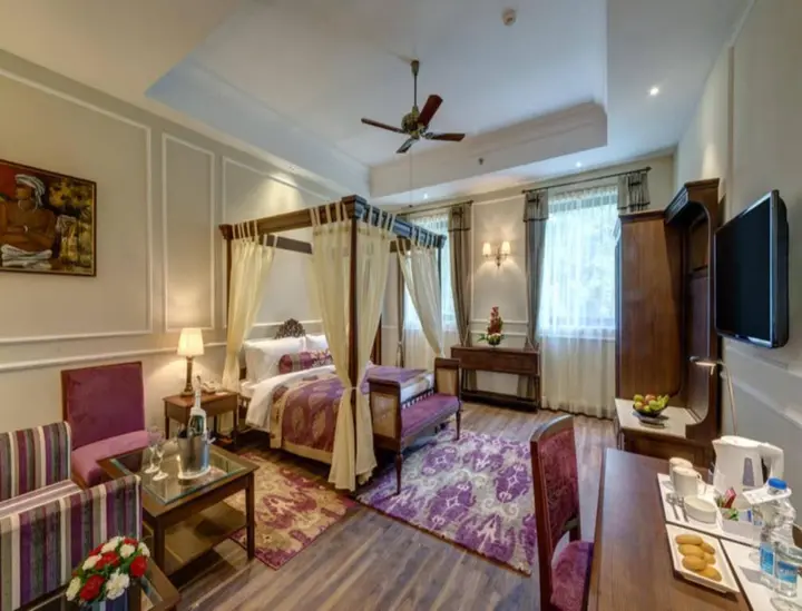 Колката: The Astor Kolkata