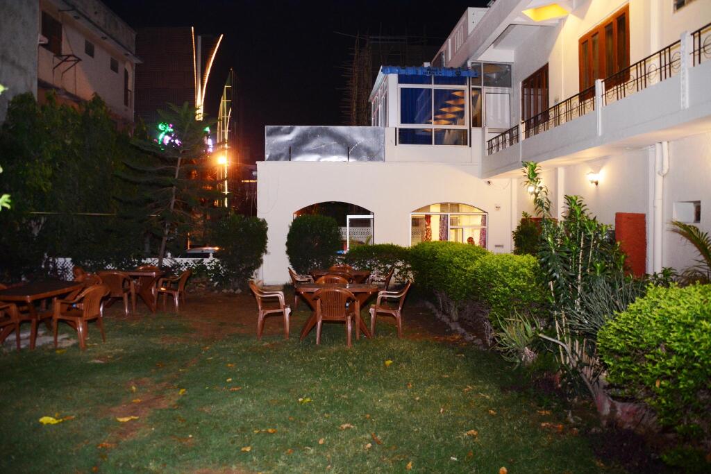 Джайпур: Hotel Sugandh Retreat