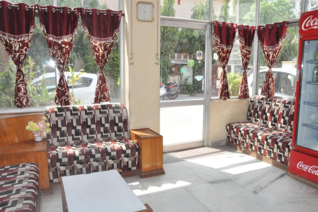 Джайпур: Hotel Sugandh Retreat