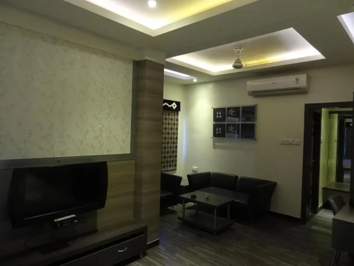 Индаур: Hotel Purva