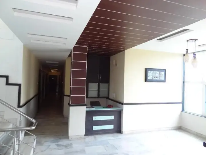 Индаур: Hotel Purva